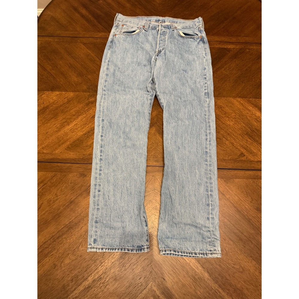 Levis 501 Original Fit Jeans Light Wash Blue Denim Straight Leg Mens 33x32